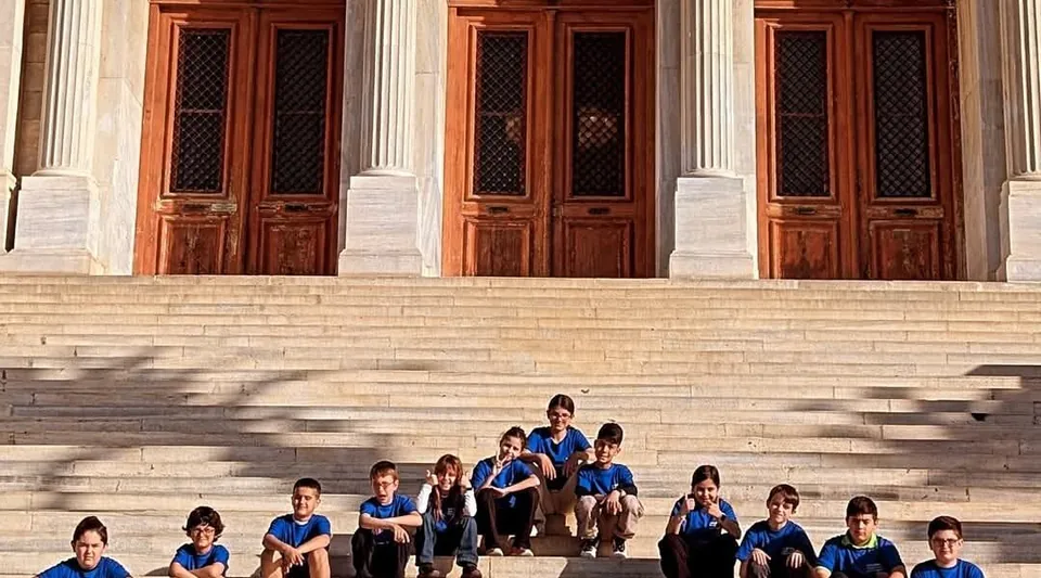 🏀🤖 11 Παριανοί μαθητές προκρίθηκαν στους τελικούς του BaSTEMball στην Αθήνα! 🤖🏀